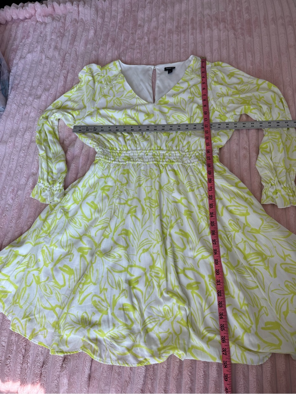 Torrid Size 1 White Lime Floral Smocked Waist Long Sleeve Fit & Flare Dress - Picture 11 of 11